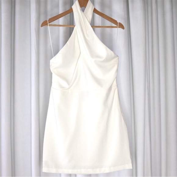 White halter mini dress - Picture 2 of 6